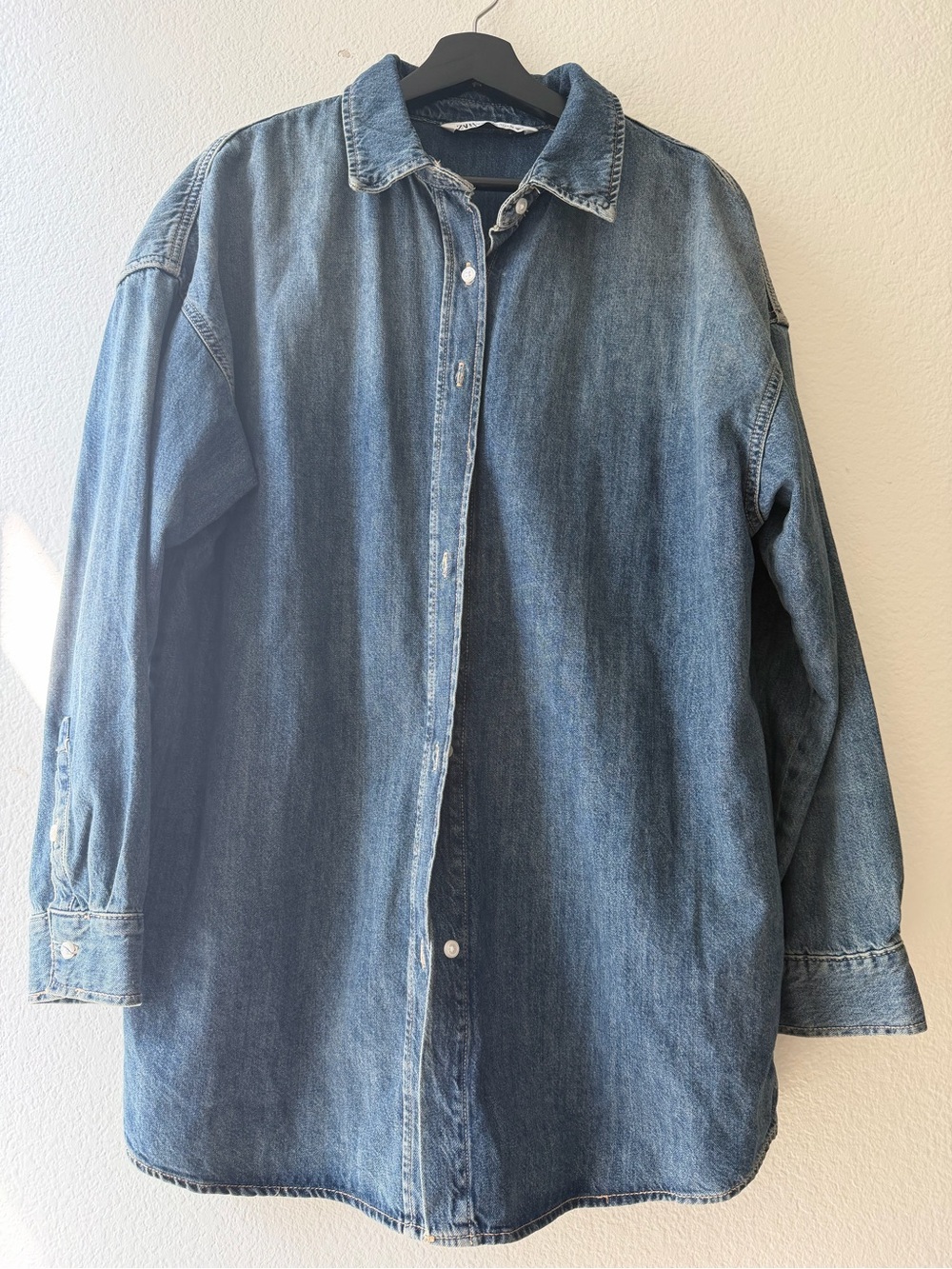 Women’sDenim Button-Up Shirt - Blue Size M-L
